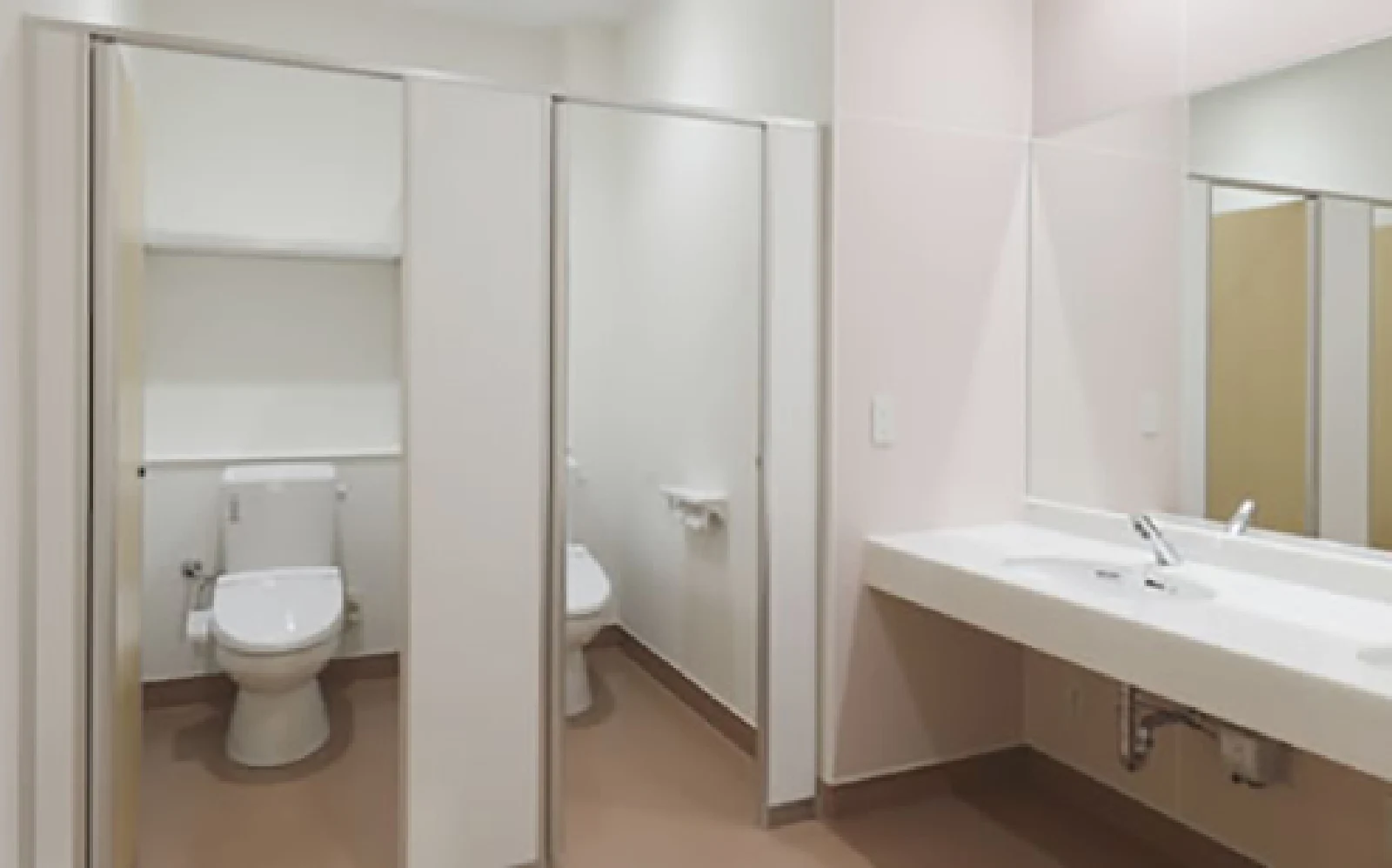 トイレと洗面スペース